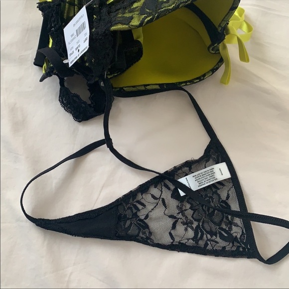 Fredericks of Hollywood bustier bra top with garter. Size S, fits 32-34 A. Wired - Picture 12 of 12